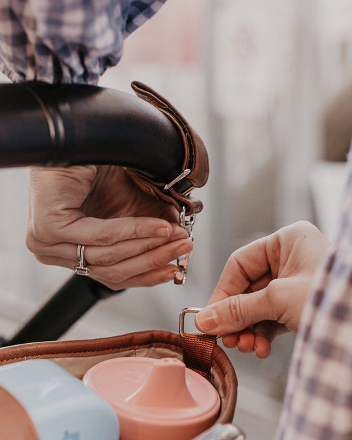 OiOi Stroller Organiser Faux Leather Stroller Organiser/Pram Caddy Straps